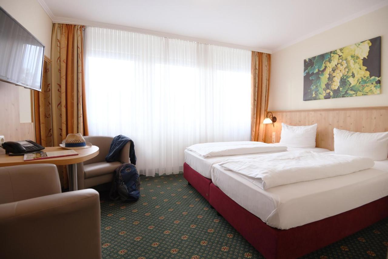 Moselstern Parkhotel Kraehennest Löf Dış mekan fotoğraf