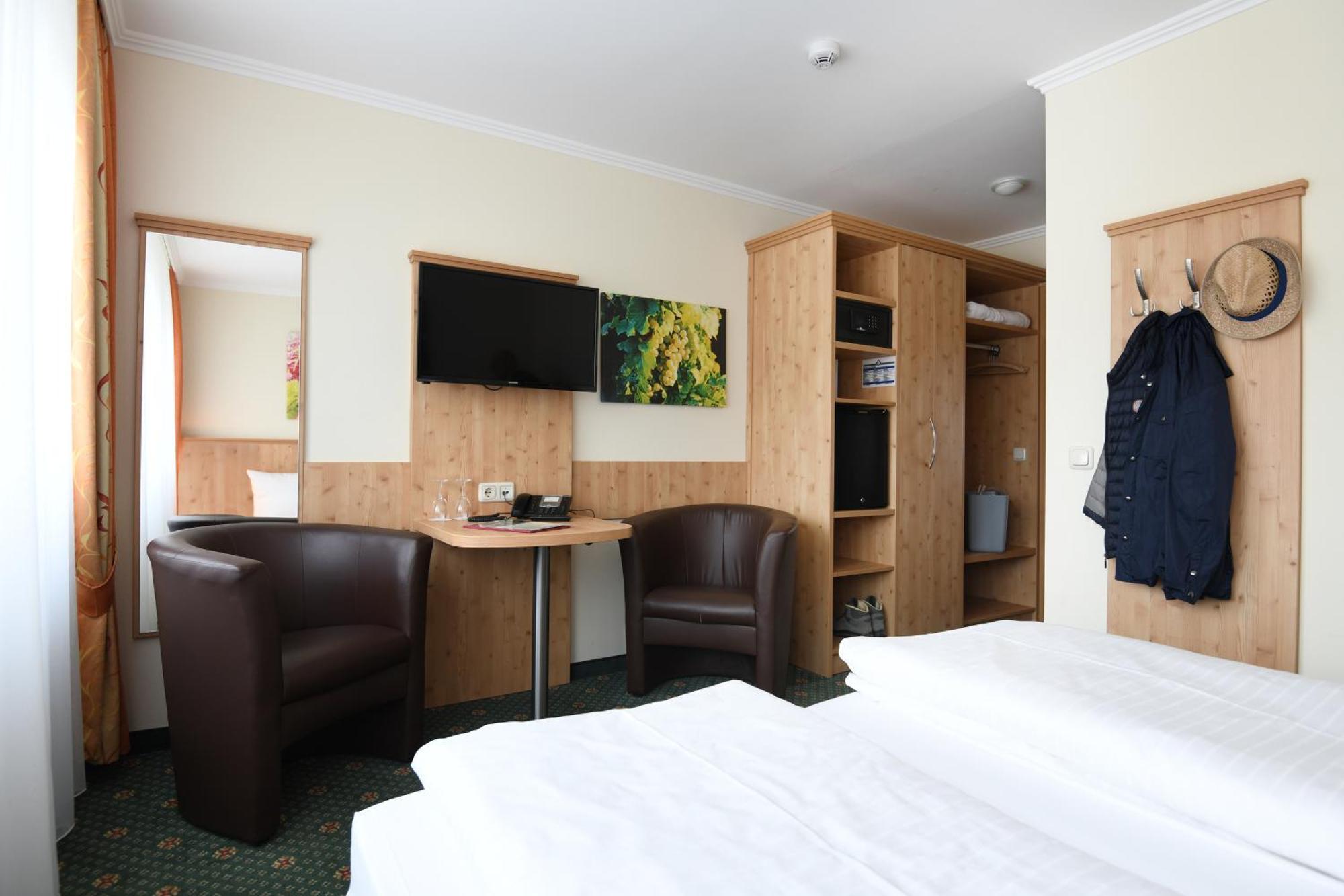Moselstern Parkhotel Kraehennest Löf Oda fotoğraf