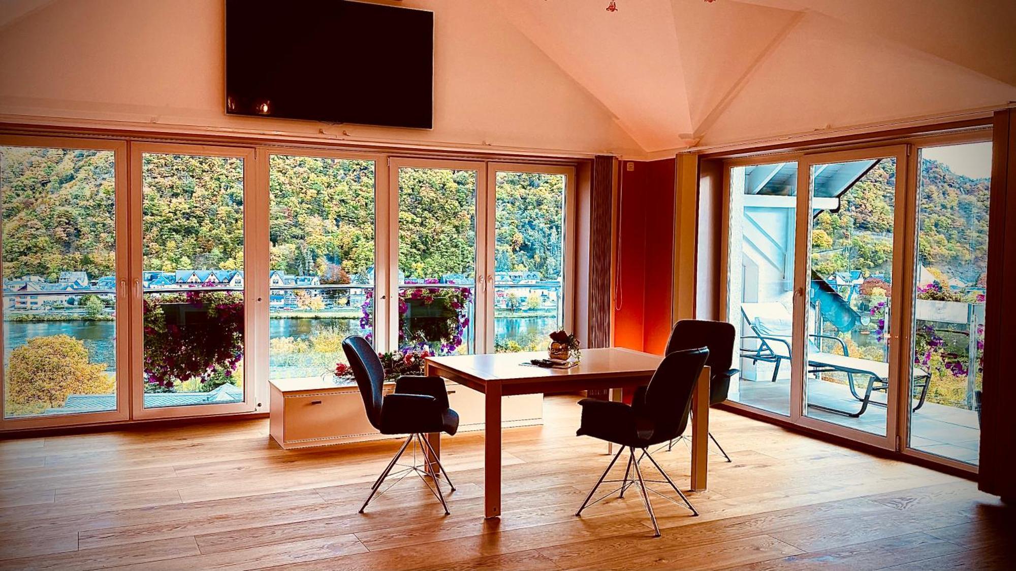Moselstern Parkhotel Kraehennest Löf Oda fotoğraf